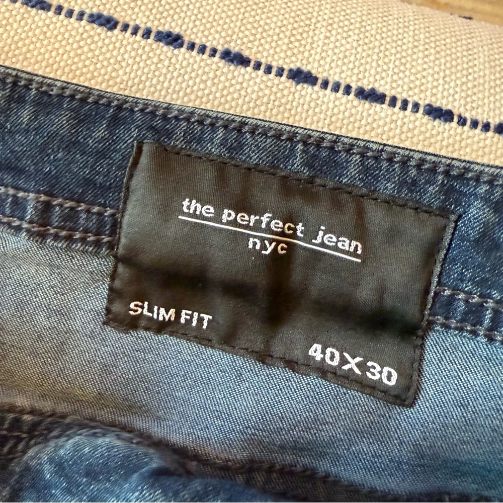 Men's Slim Fit Dark Blue Jeans - Picture 3 of 4